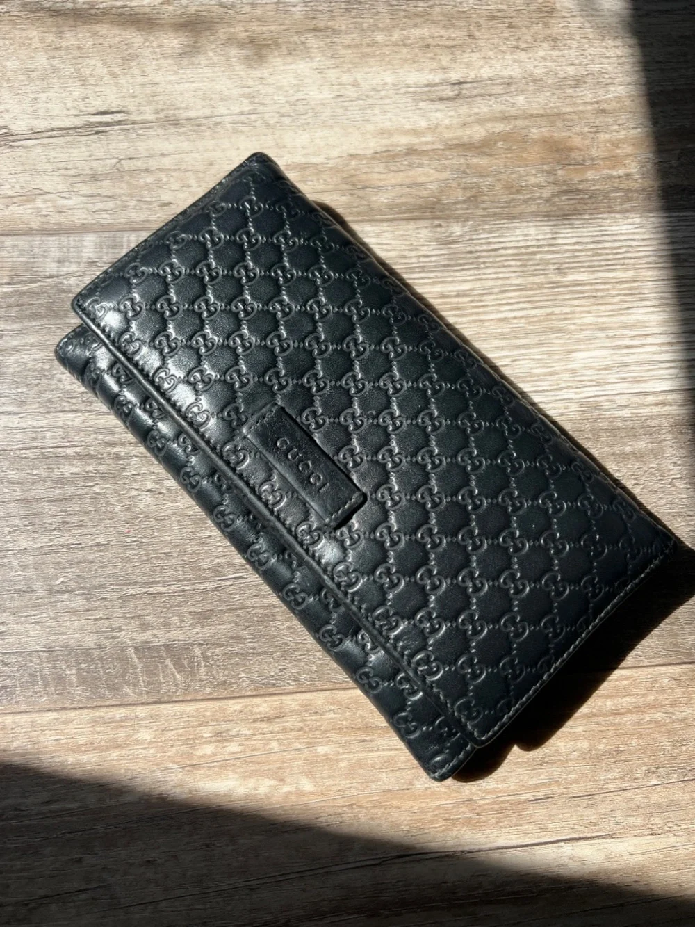 Authentic Gucci leather wallet